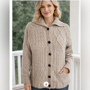 Carraig Donn size large stunning neutral  cardigan sweater
